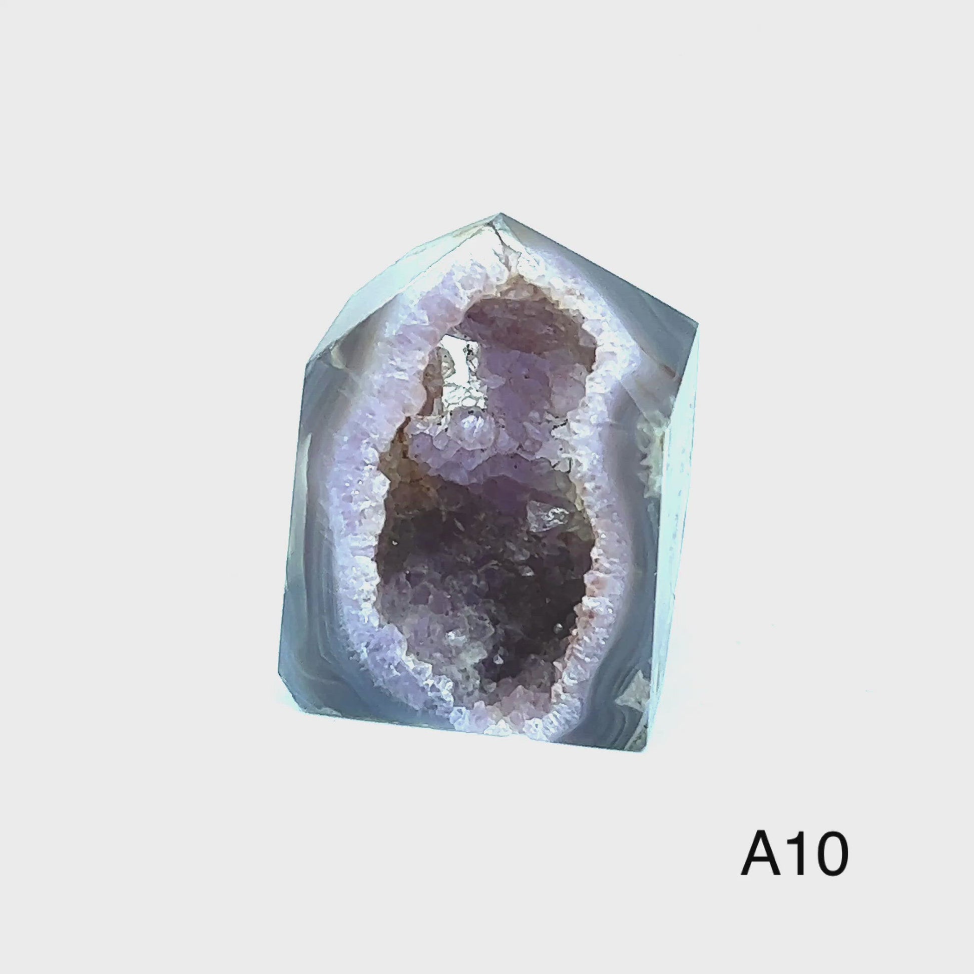 amethyst druzy points 2__2022-07-03-11-49-06.mp4