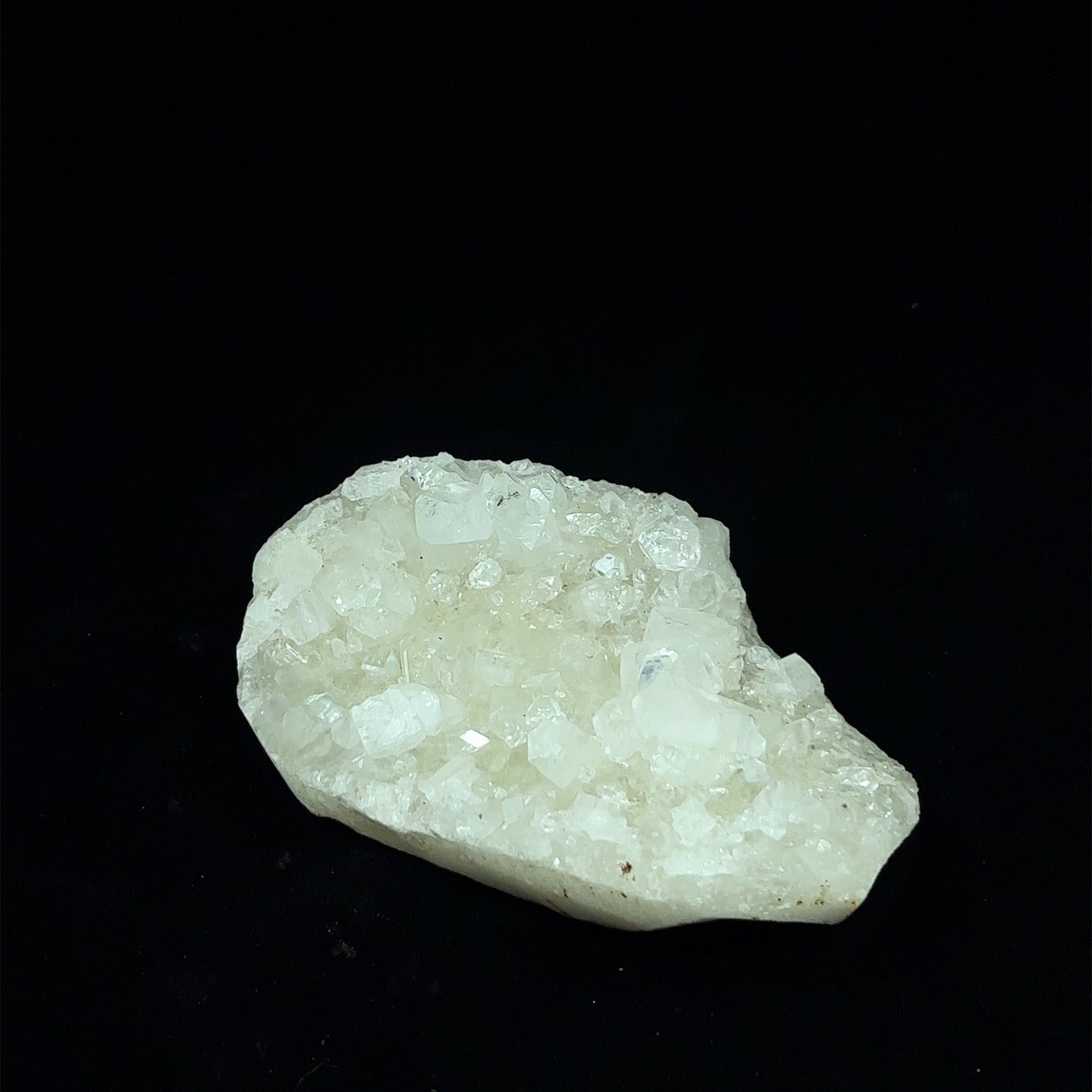 apophyllite__2022-06-17-10-20-47.jpg